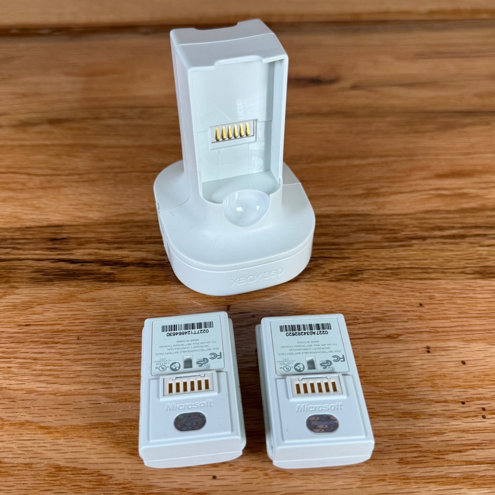 Microsoft Xbox 360 Quick Charge‎ Kit White DPSN-10EB A with 2 Battery Packs